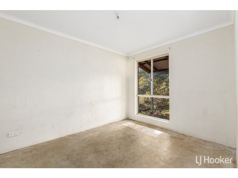 10 Dixon Avenue, Wokalup WA 6221