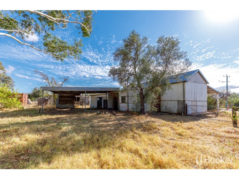 10 Dixon Avenue, Wokalup WA 6221