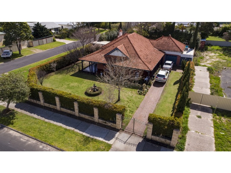 50 Beach Road, Bunbury WA 6230