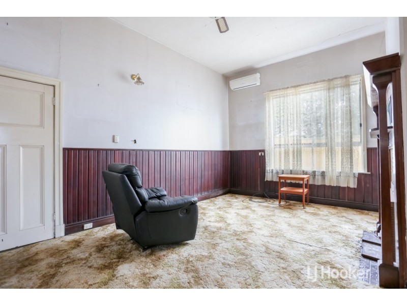 143 Wittenoom Street, Collie WA 6225