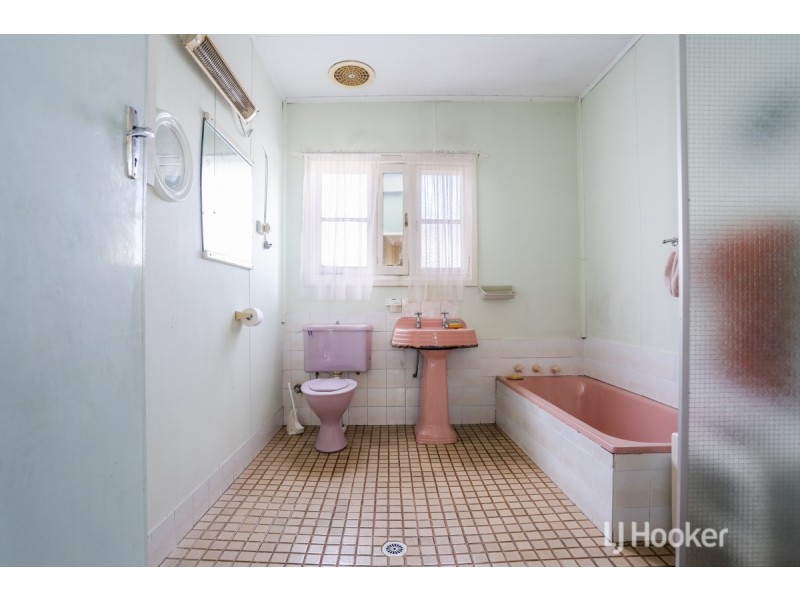 143 Wittenoom Street, Collie WA 6225