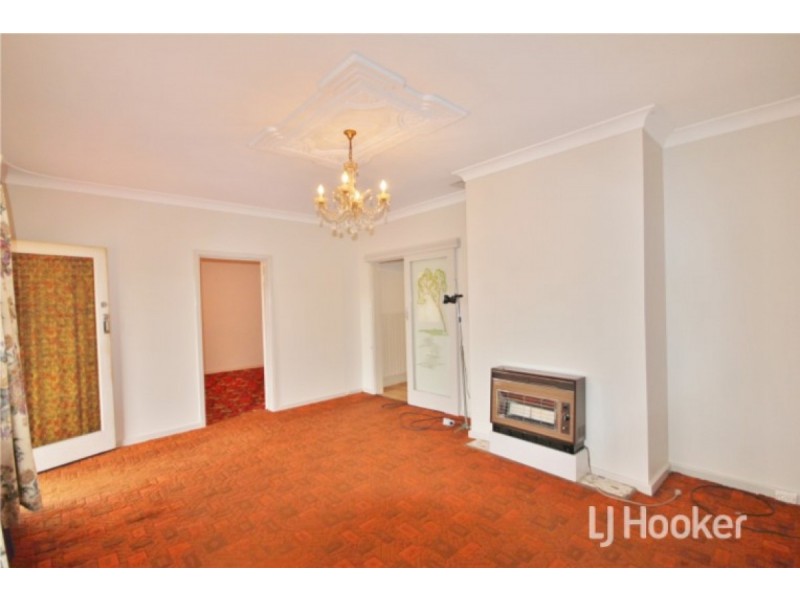 10 Gladstone Crescent, Collie WA 6225