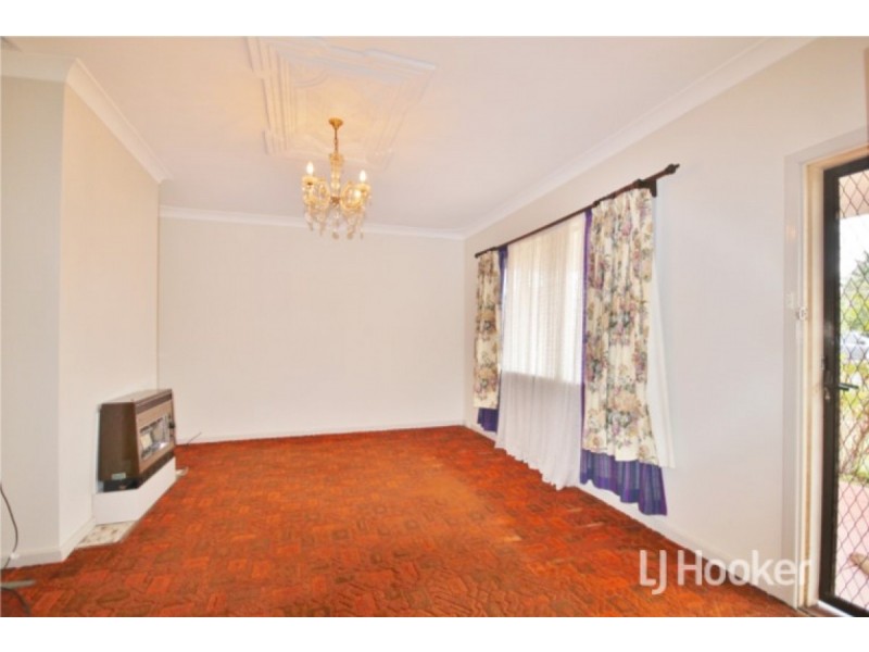 10 Gladstone Crescent, Collie WA 6225