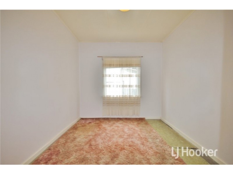 10 Gladstone Crescent, Collie WA 6225