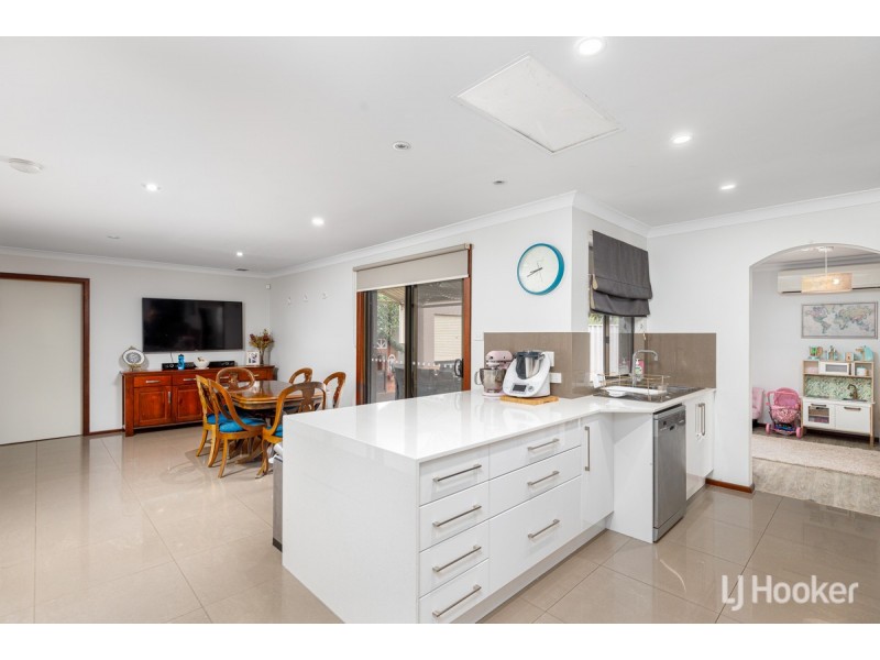 22 Williams Way, Australind WA 6233