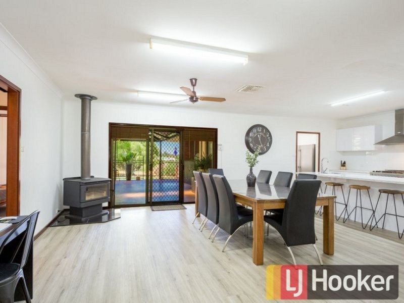 8 Laurie Street, Collie WA 6225