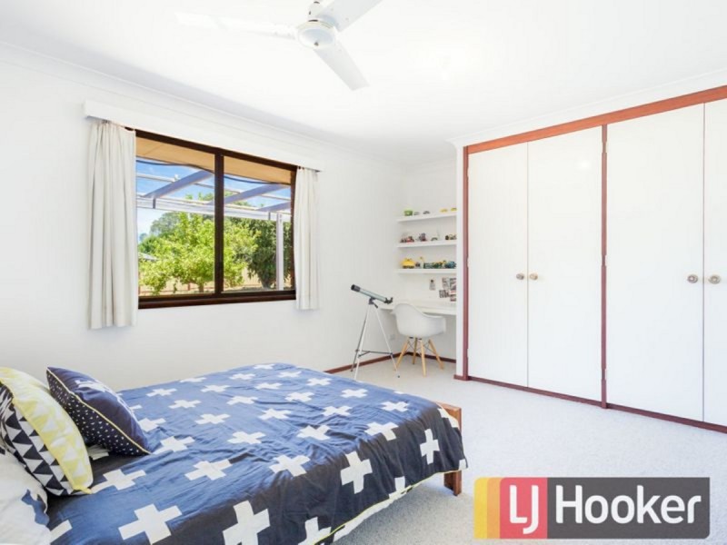 8 Laurie Street, Collie WA 6225