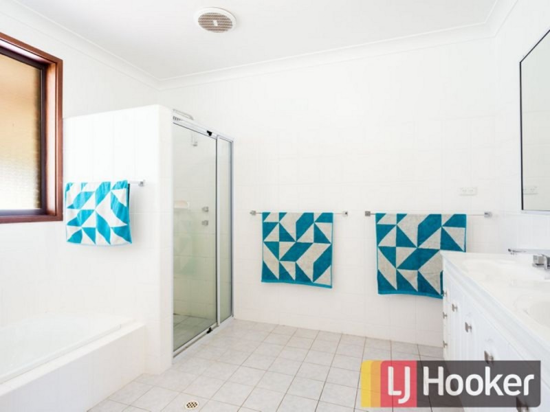 8 Laurie Street, Collie WA 6225