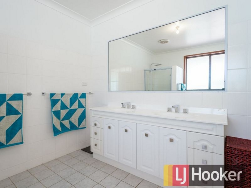 8 Laurie Street, Collie WA 6225