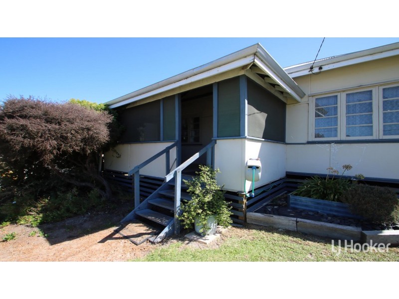 35 Atkinson Street South, Collie WA 6225