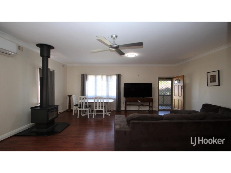 35 Atkinson Street South, Collie WA 6225