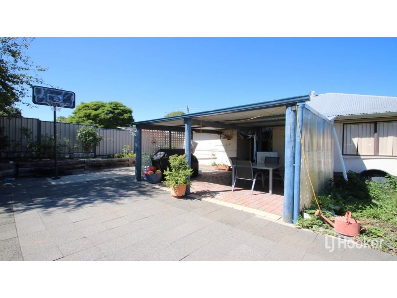 35 Atkinson Street South, Collie WA 6225