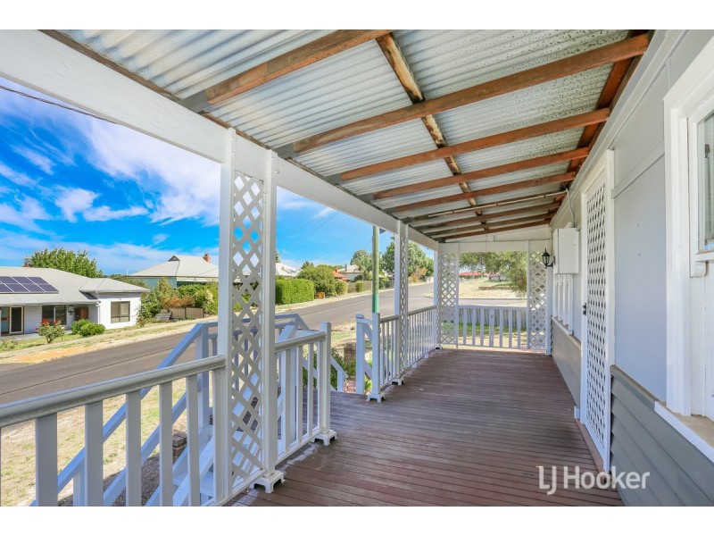 60 Deakin Street, Collie WA 6225