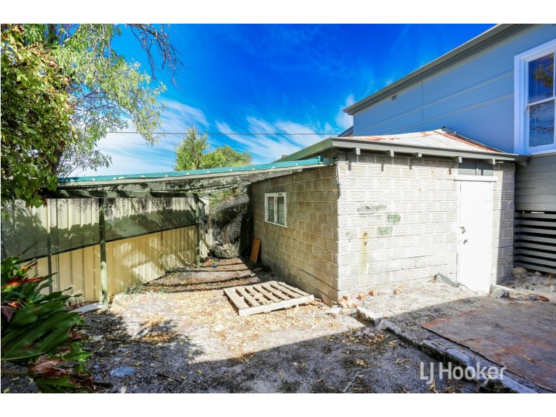 60 Deakin Street, Collie WA 6225