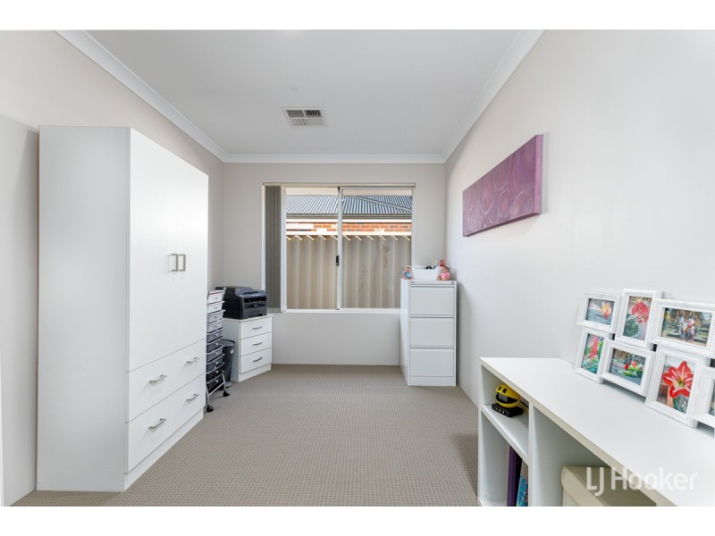 28 Adeline Drive, Millbridge WA 6232