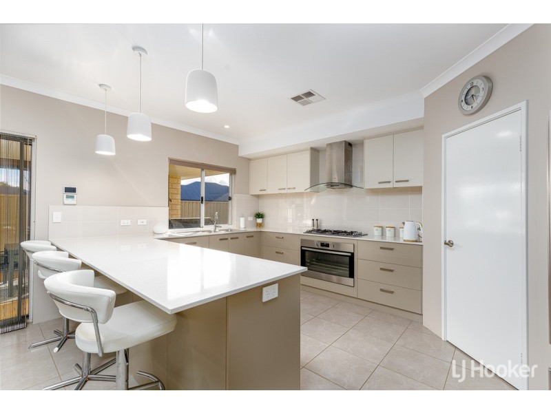 28 Adeline Drive, Millbridge WA 6232