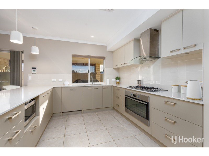 28 Adeline Drive, Millbridge WA 6232