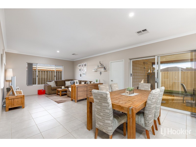 28 Adeline Drive, Millbridge WA 6232