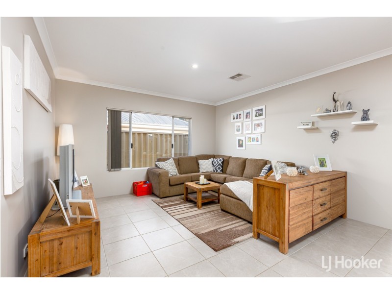 28 Adeline Drive, Millbridge WA 6232