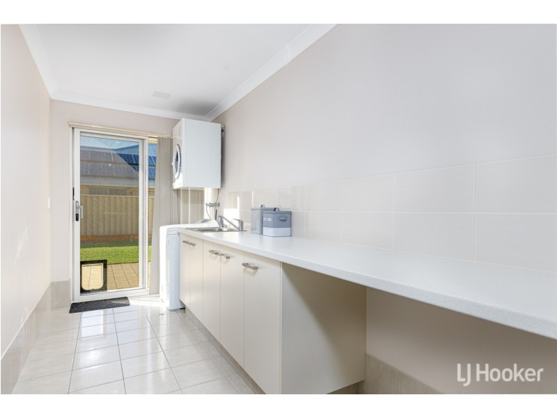 28 Adeline Drive, Millbridge WA 6232