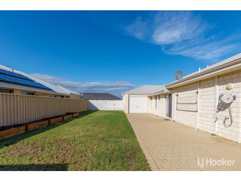 28 Adeline Drive, Millbridge WA 6232
