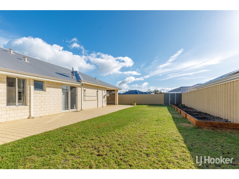 28 Adeline Drive, Millbridge WA 6232