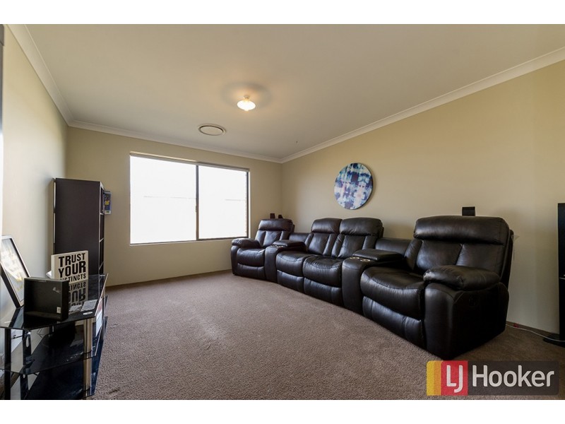 12 Nepean Turn, Millbridge WA 6232