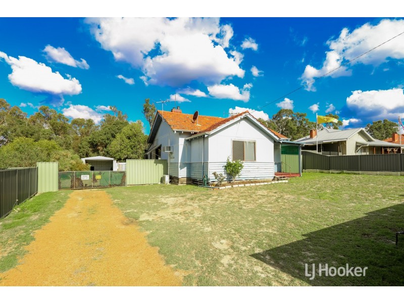 20 Telfer Crescent, Collie WA 6225