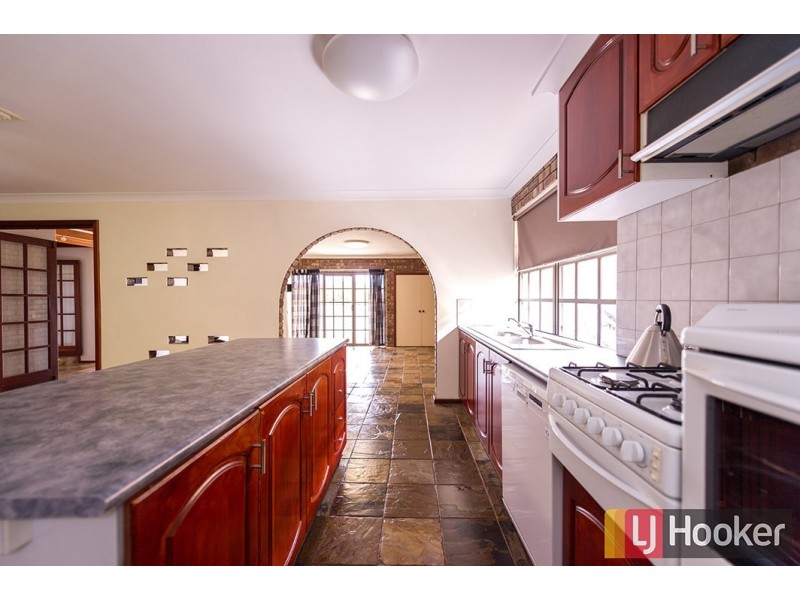 40 Underwood Street, Carey Park WA 6230