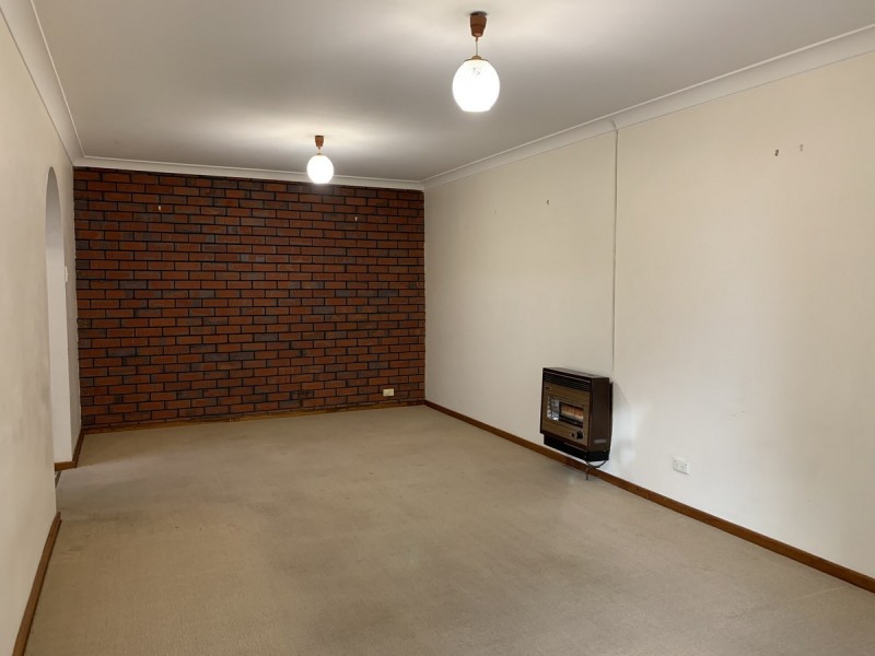 2/11 Symmons Street, Bunbury WA 6230