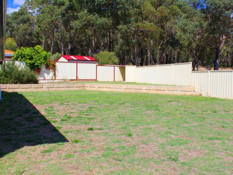 8 Butcherbird Road, Harvey WA 6220