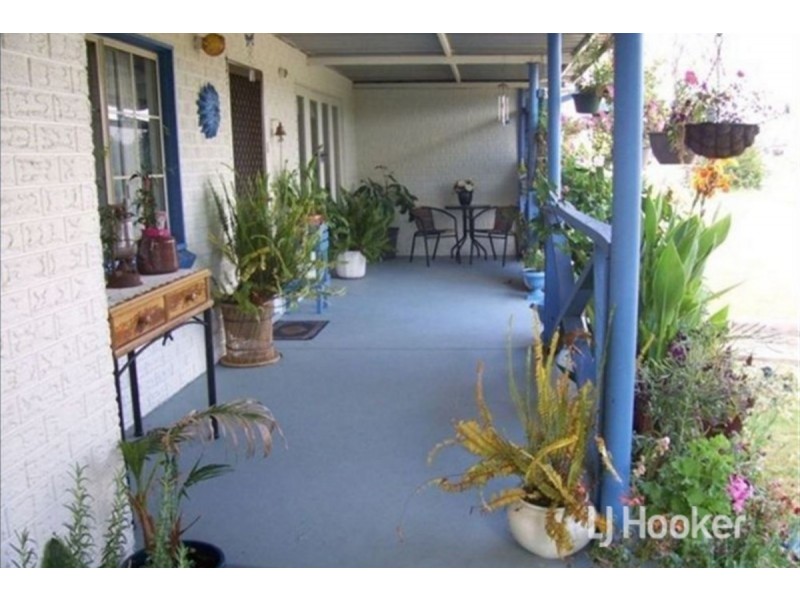 9 York Road, Collie WA 6225