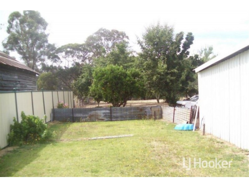 9 York Road, Collie WA 6225