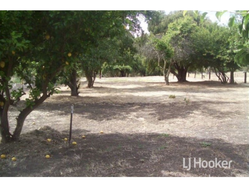 9 York Road, Collie WA 6225