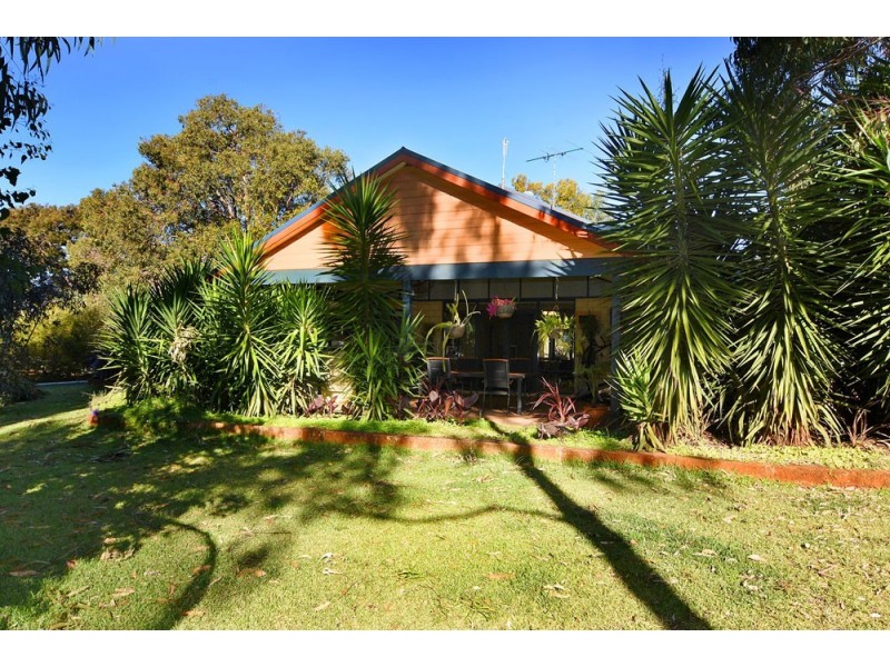 54 Roberts Road, Leschenault WA 6233