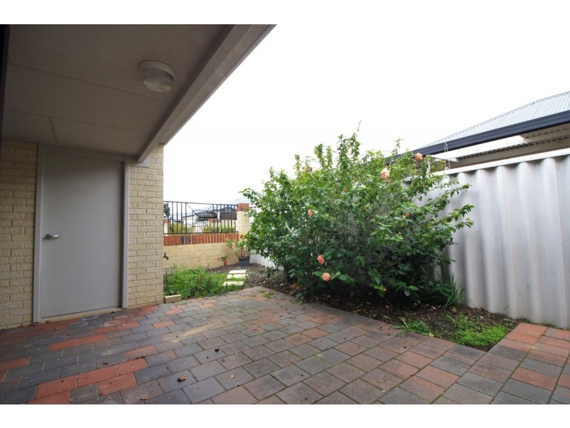 10/16 – 22 Moore Street, West Busselton WA 6280