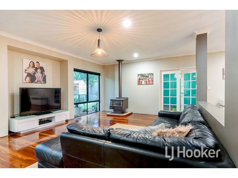 34 Buckingham Way, Collie WA 6225