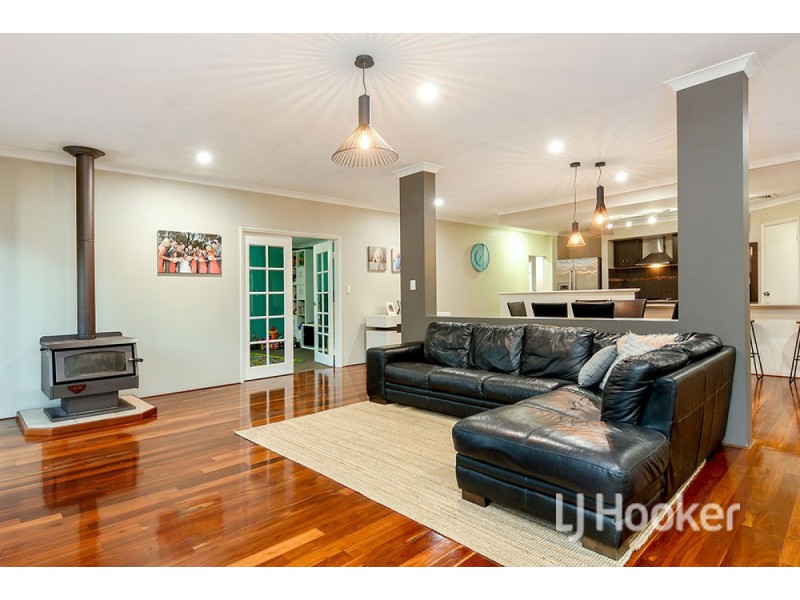 34 Buckingham Way, Collie WA 6225