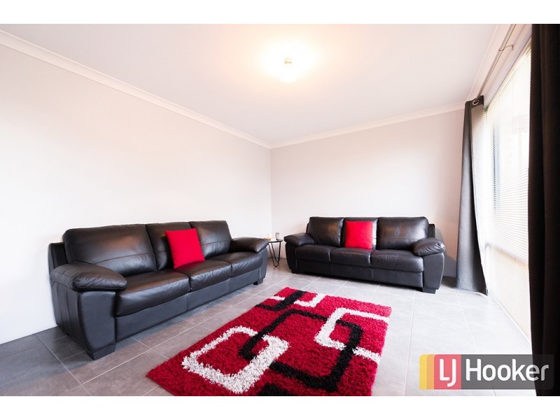 8 Wandoo Road, Dalyellup WA 6230