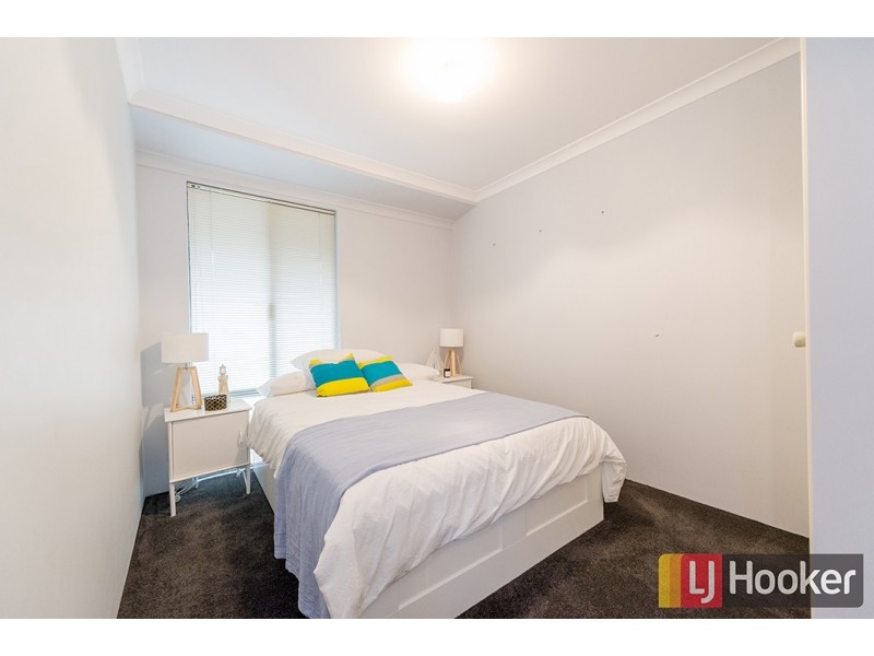 8 Wandoo Road, Dalyellup WA 6230