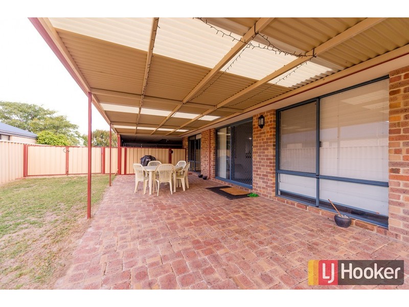 8 Wandoo Road, Dalyellup WA 6230