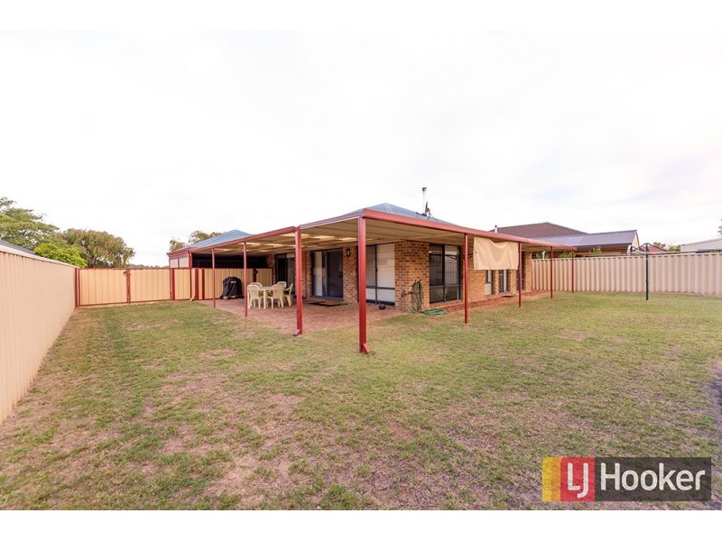 8 Wandoo Road, Dalyellup WA 6230