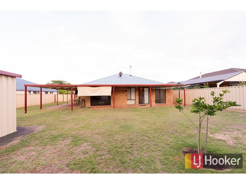 8 Wandoo Road, Dalyellup WA 6230