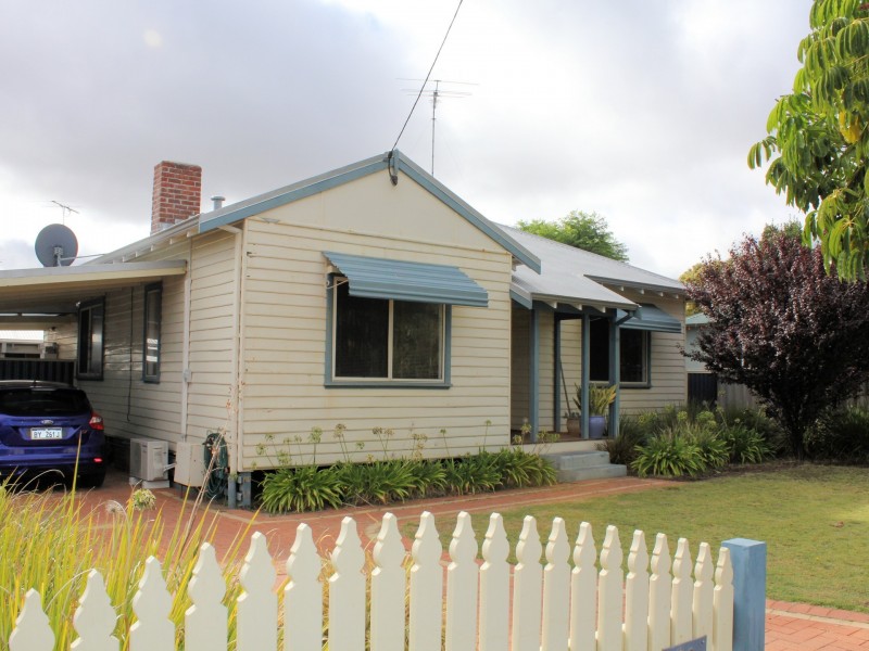 9a Tipping Street, Carey Park WA 6230