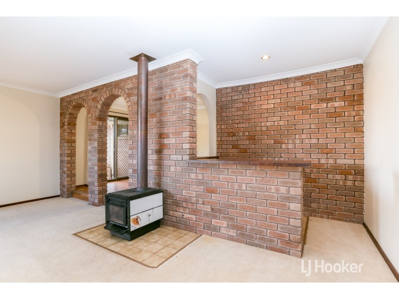 31 Saunders Street, Collie WA 6225