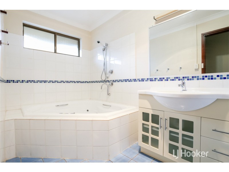 31 Saunders Street, Collie WA 6225