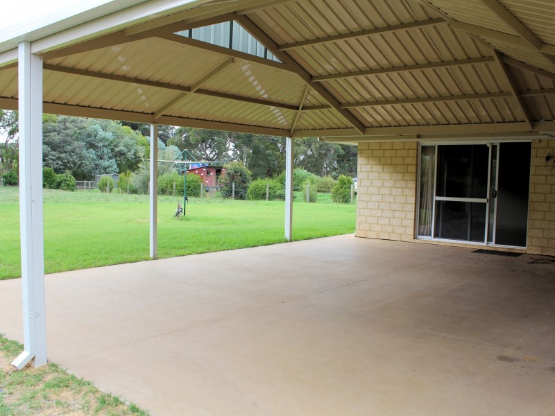 9 Shier Rise, Burekup WA 6227