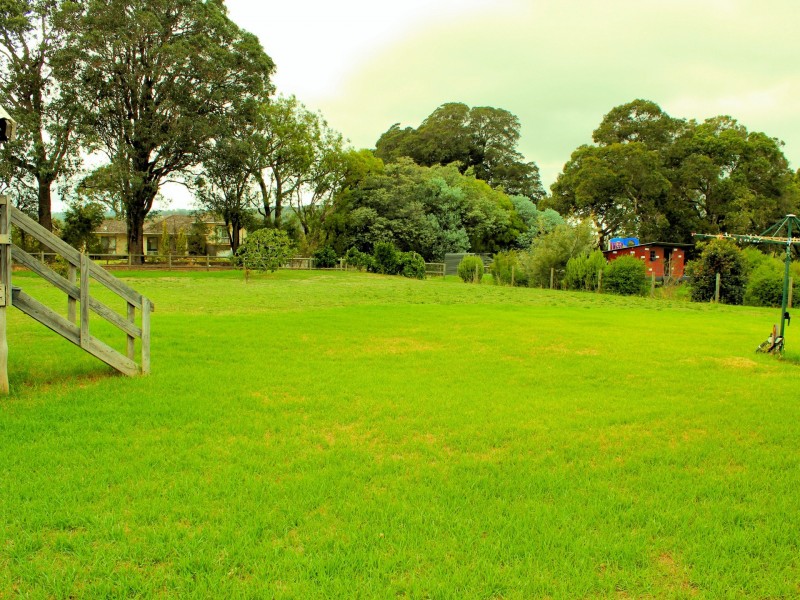 9 Shier Rise, Burekup WA 6227