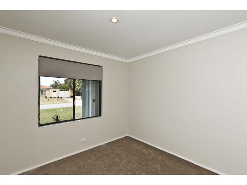 6 Beechcroft Place, Camillo WA 6111