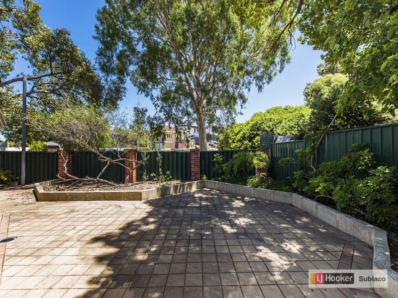 16 Avenell Road, Bayswater WA 6053